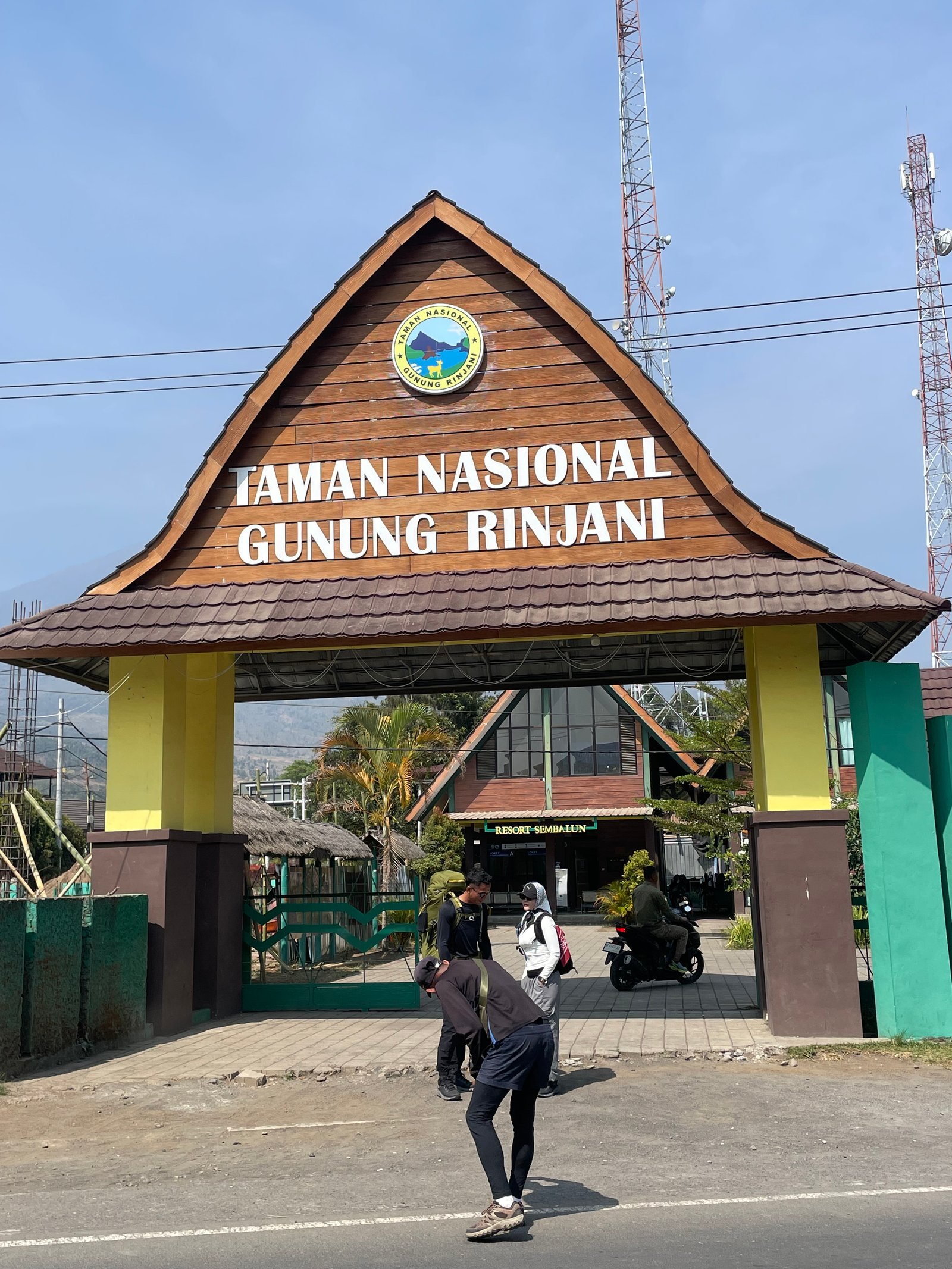 Mount Rinjani Trekking Guide 2026: Routes, Prices & Local Guides