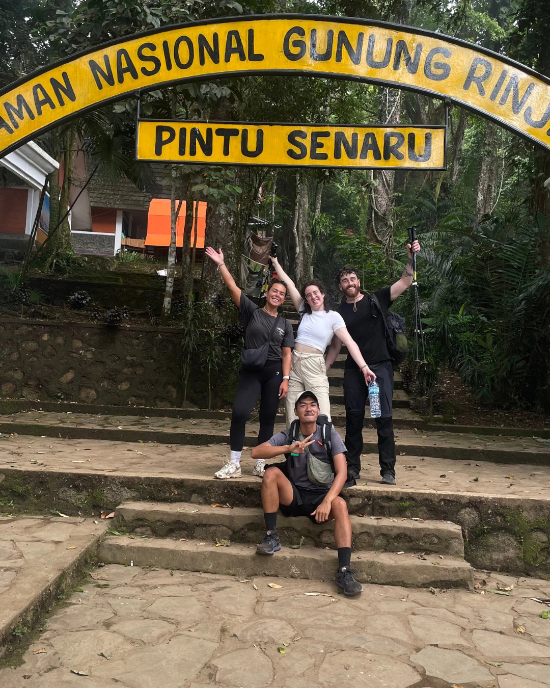 Mount Rinjani Trek to Senaru Crater Rim: 2 Days, 1 Night